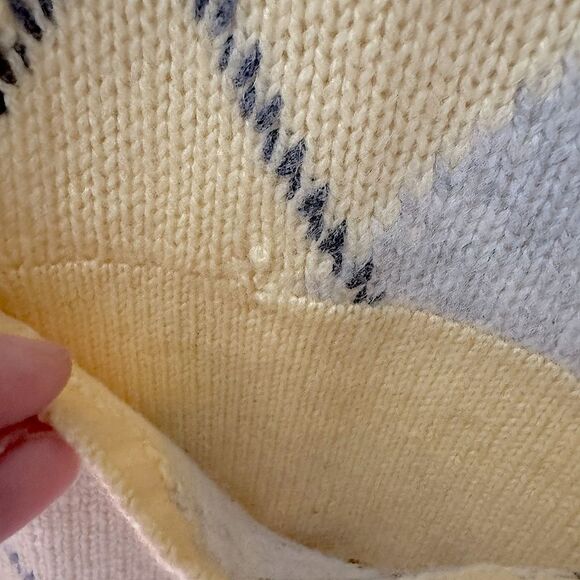 Vintage MALO by Janet Brown 100% Cashmere Yellow Argyle Button Down Vest Sz 50 - Picture 4 of 7